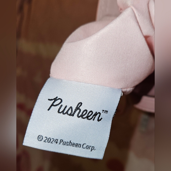 Pusheen Pink Fruit Juice Carton Crossbody New w/Tags Approx 9"×4" - Picture 10 of 11